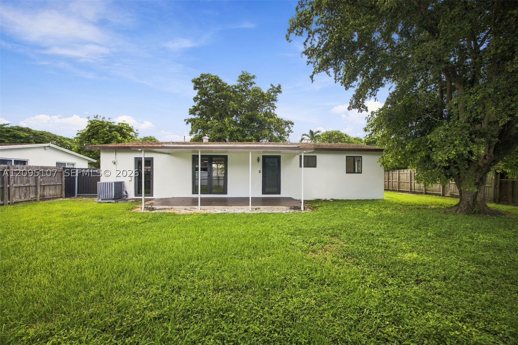 4920 SW 94th Ct, Miami FL 33165