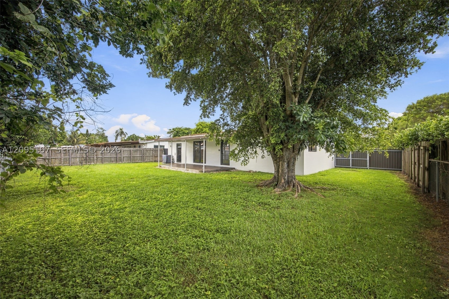 4920 SW 94th Ct, Miami FL 33165