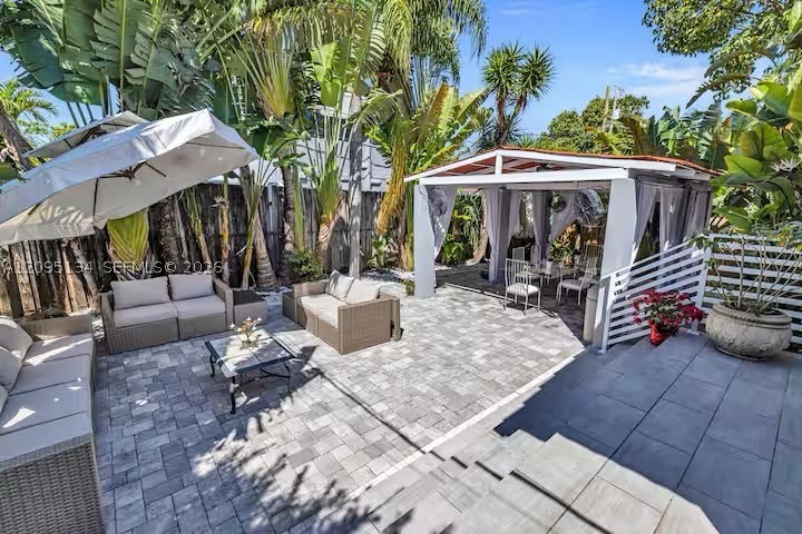 2263 SW 12th St, Miami FL 33135