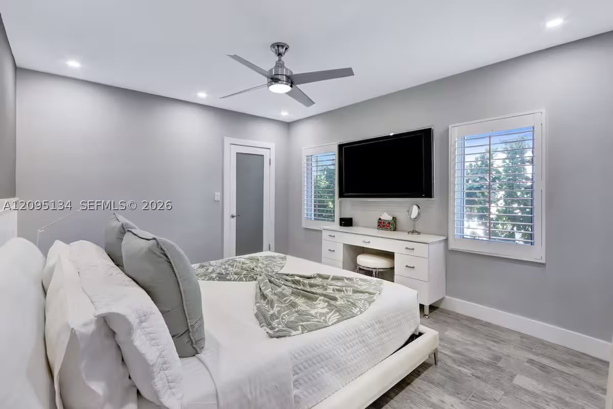 2263 SW 12th St, Miami FL 33135