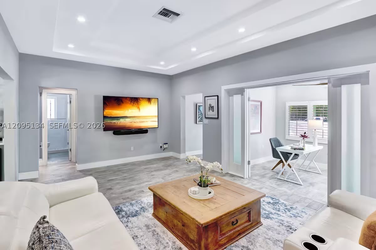 2263 SW 12th St, Miami FL 33135