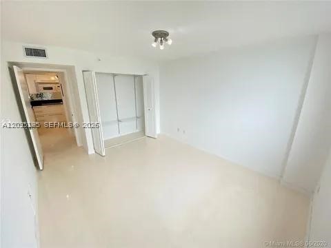 Miami FL 33131 - A12095135