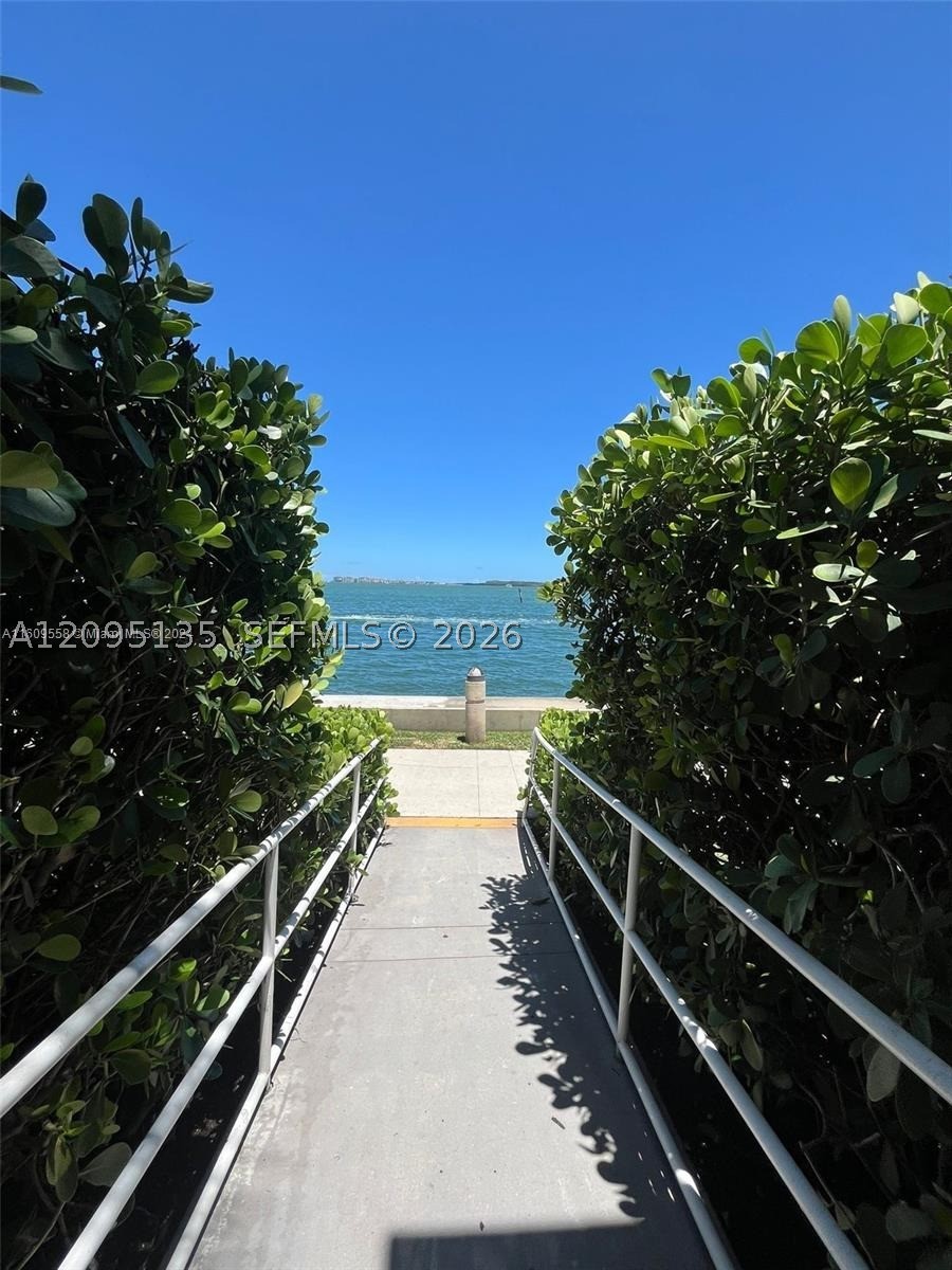 Miami FL 33131 - A12095135