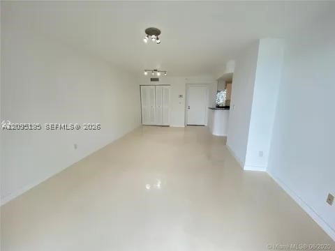 Miami FL 33131 - A12095135