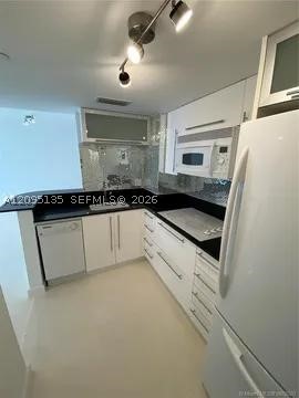 Miami FL 33131 - A12095135