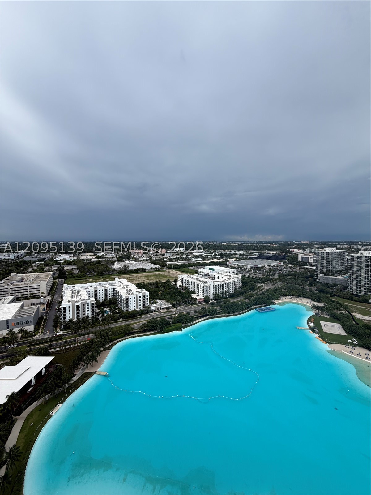 2411 Laguna Cir #2409, North Miami FL 33181