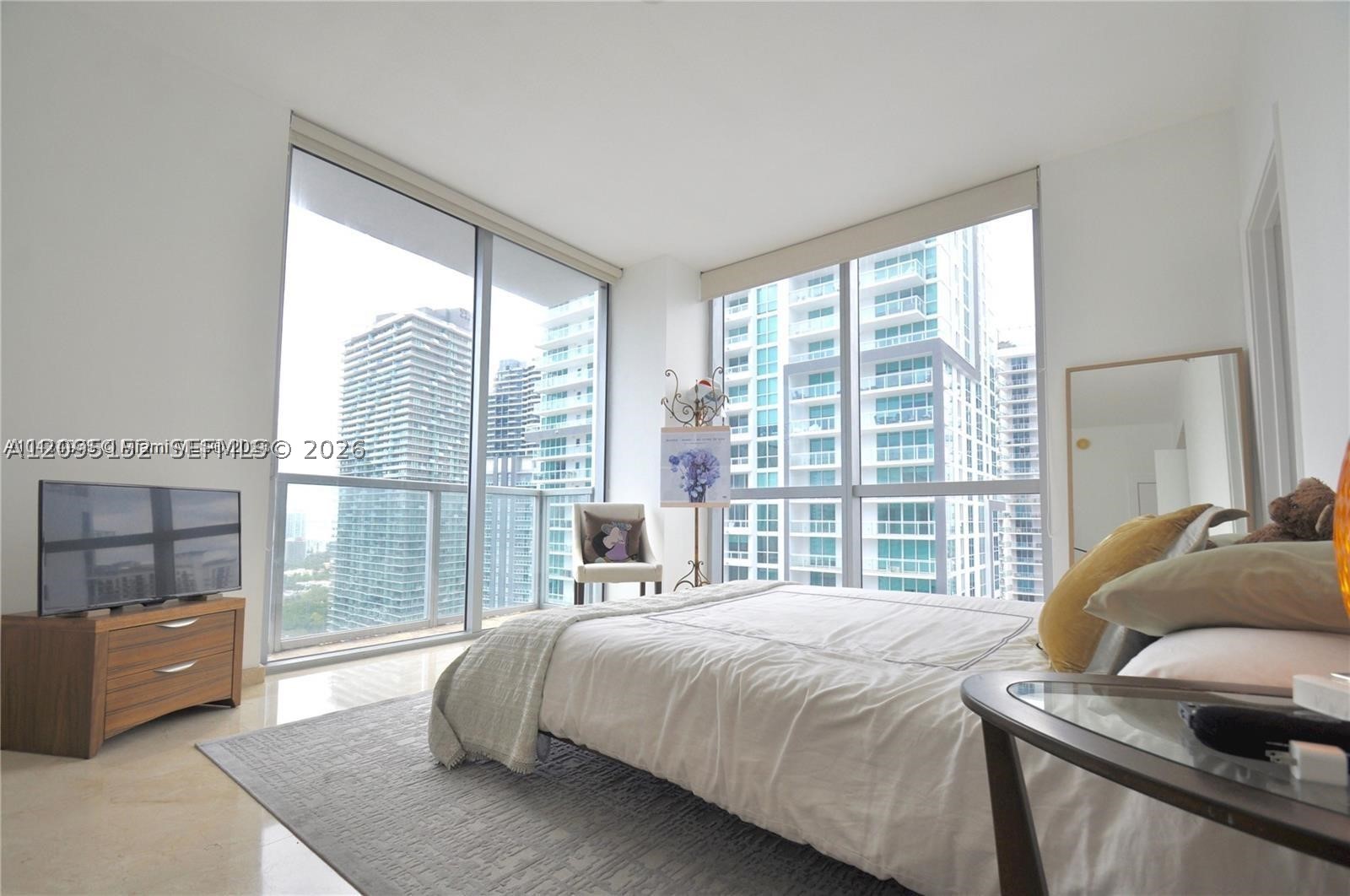 1060 Brickell Ave #3111, Miami FL 33131