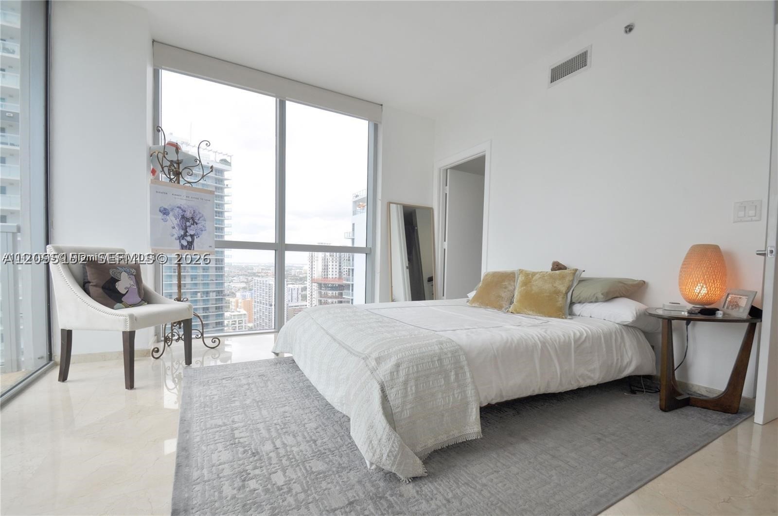 1060 Brickell Ave #3111, Miami FL 33131