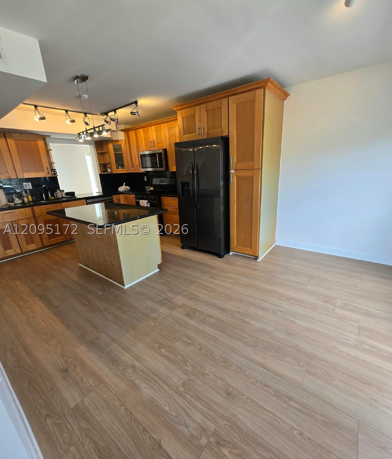 926 NE 27th Ave #926, Hallandale Beach FL 33009
