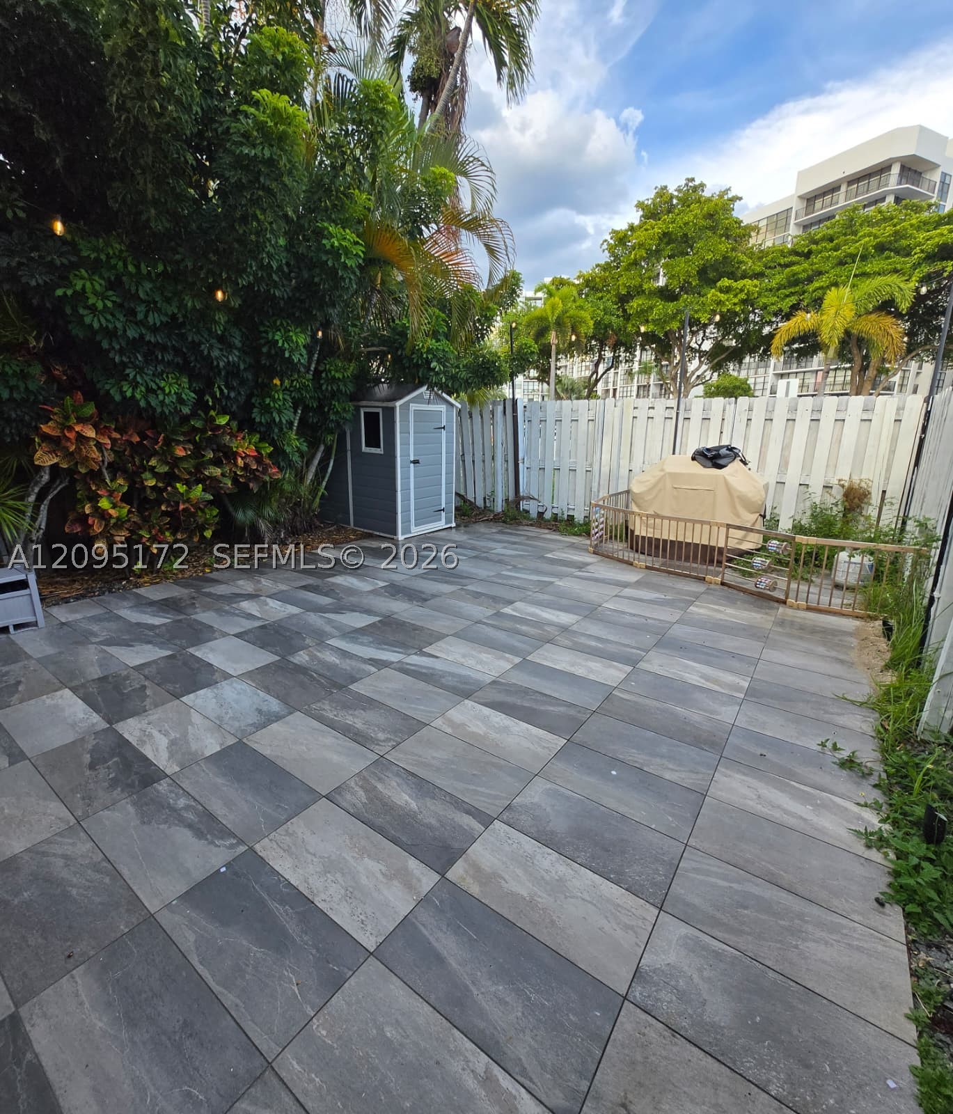 926 NE 27th Ave #926, Hallandale Beach FL 33009