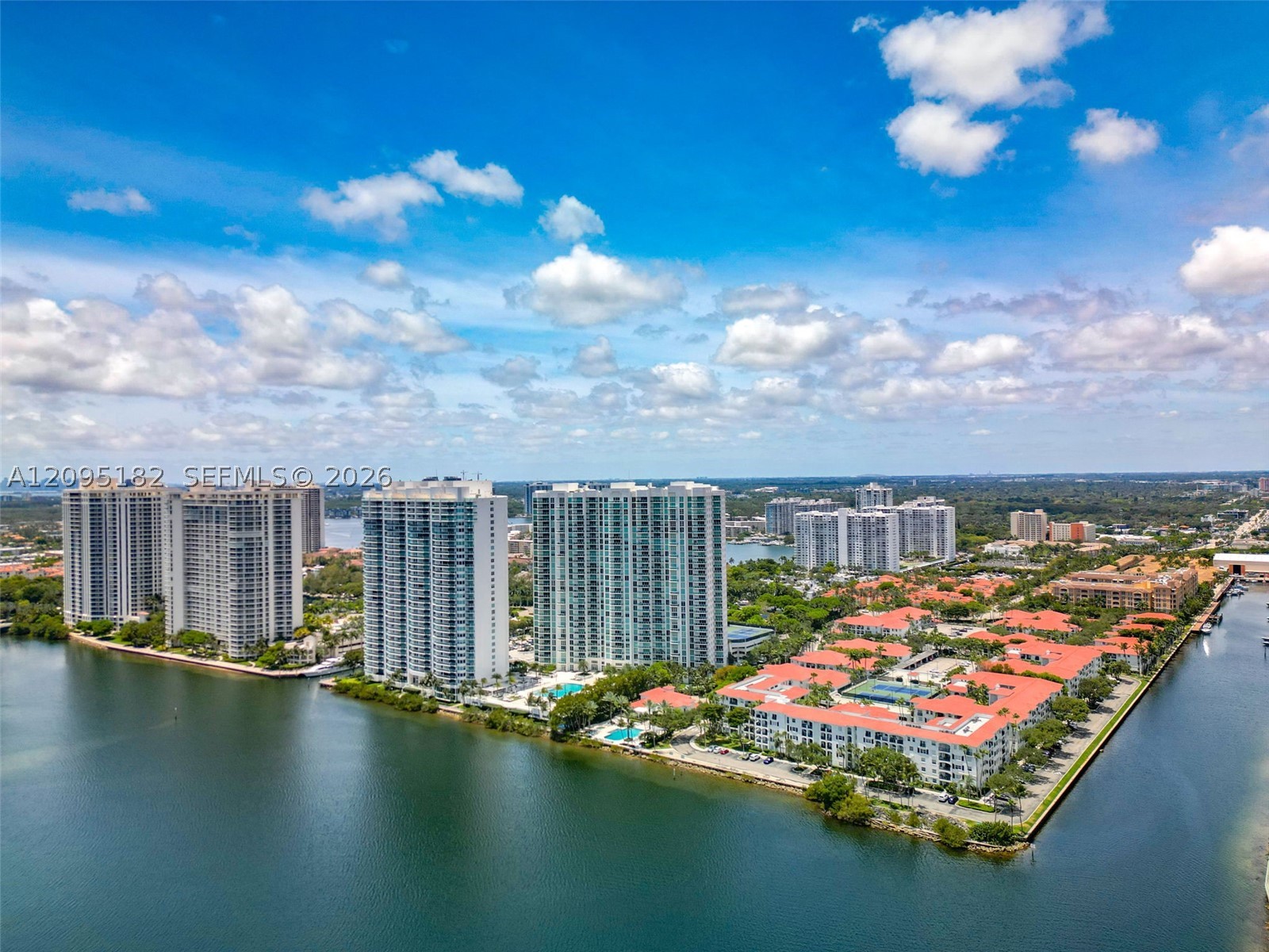 3301 NE 183rd St #2001, Aventura FL 33160