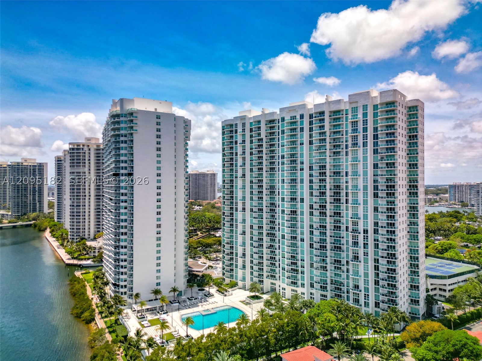 3301 NE 183rd St #2001, Aventura FL 33160