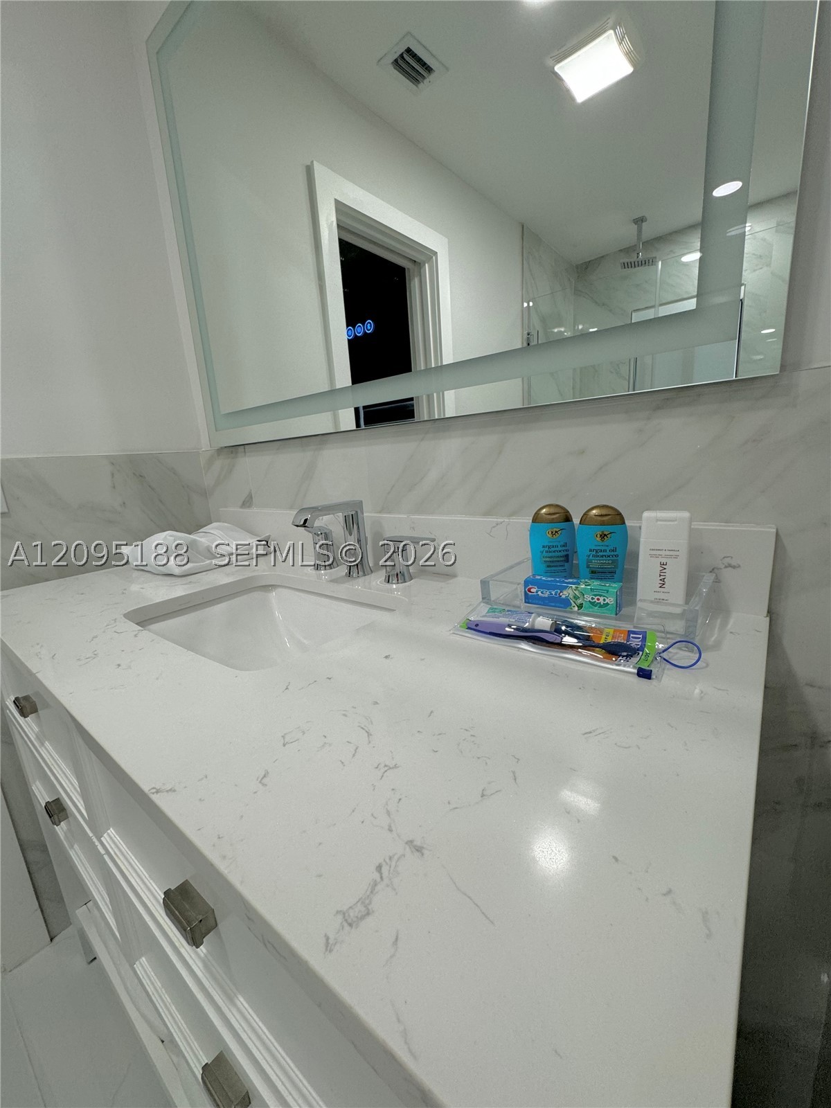 2121 SW 61st Ave, Miami FL 33155