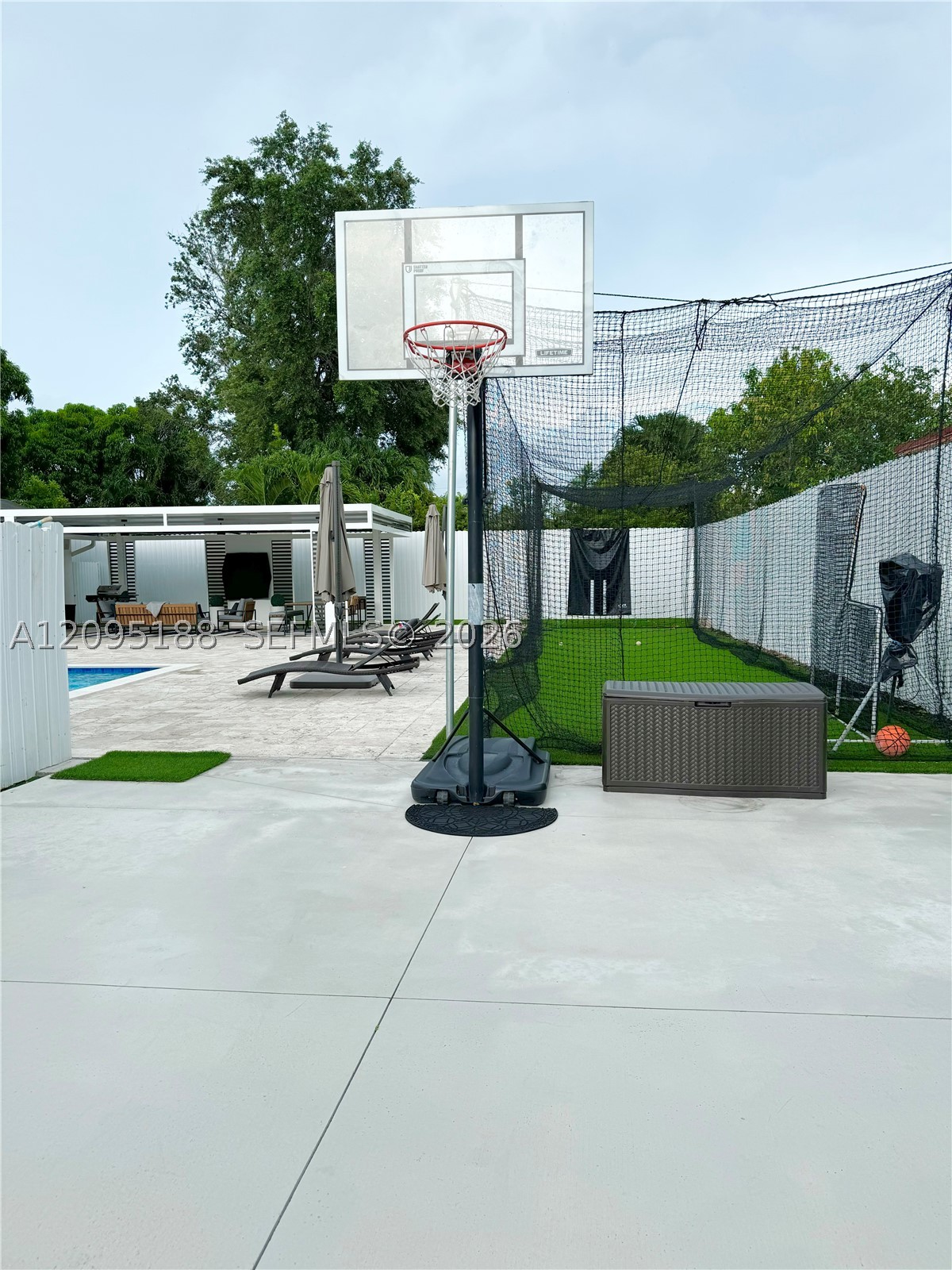 2121 SW 61st Ave, Miami FL 33155