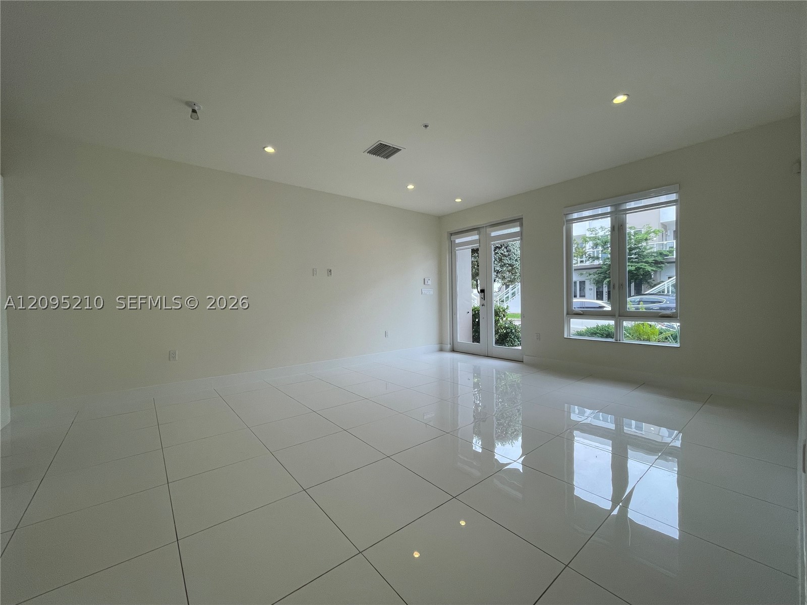 10225 NW 63rd Ter #103, Doral FL 33178