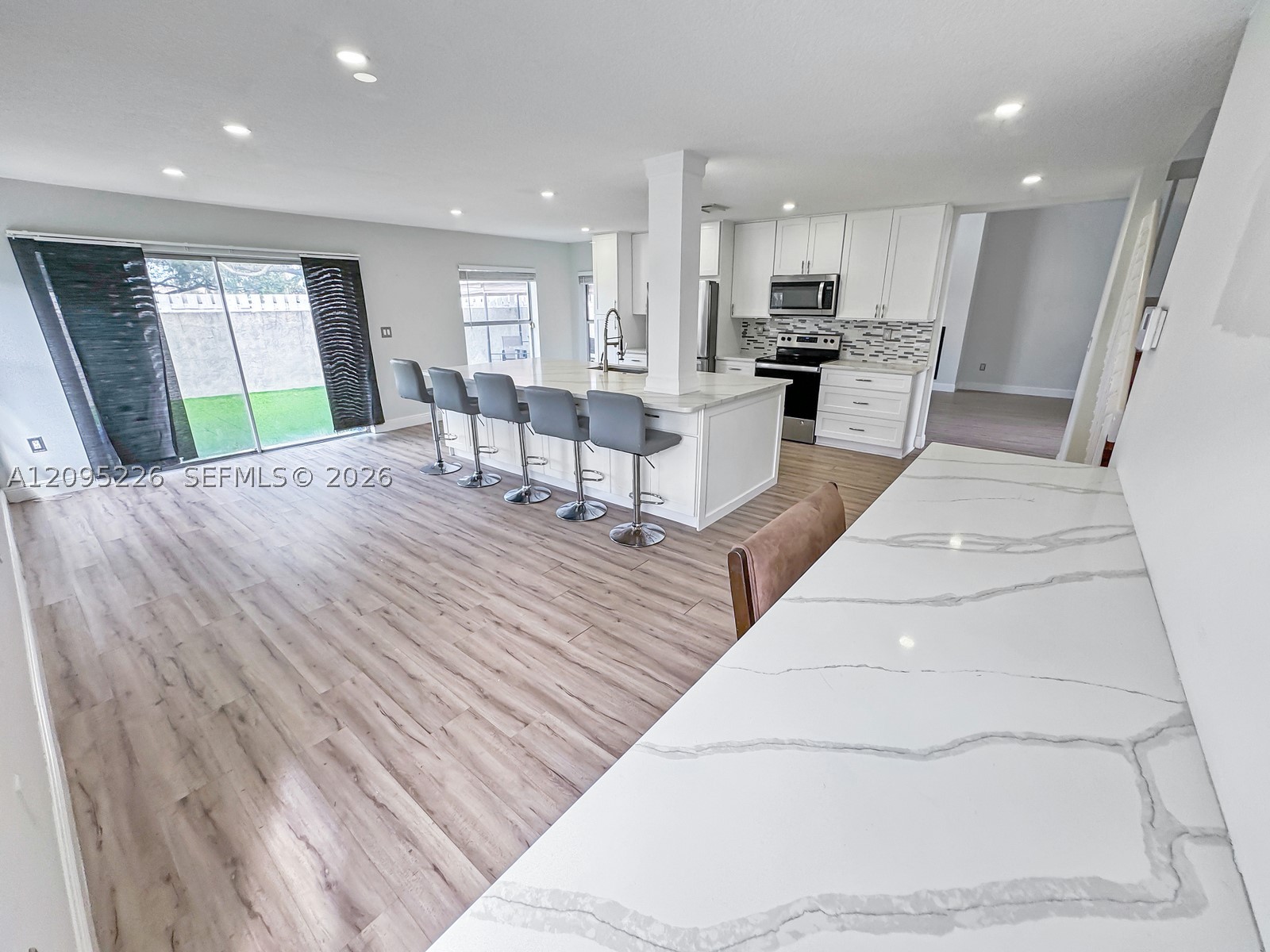 1015 NW 125th Ter, Sunrise FL 33323