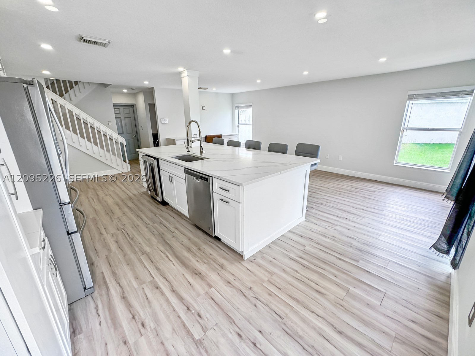 1015 NW 125th Ter, Sunrise FL 33323