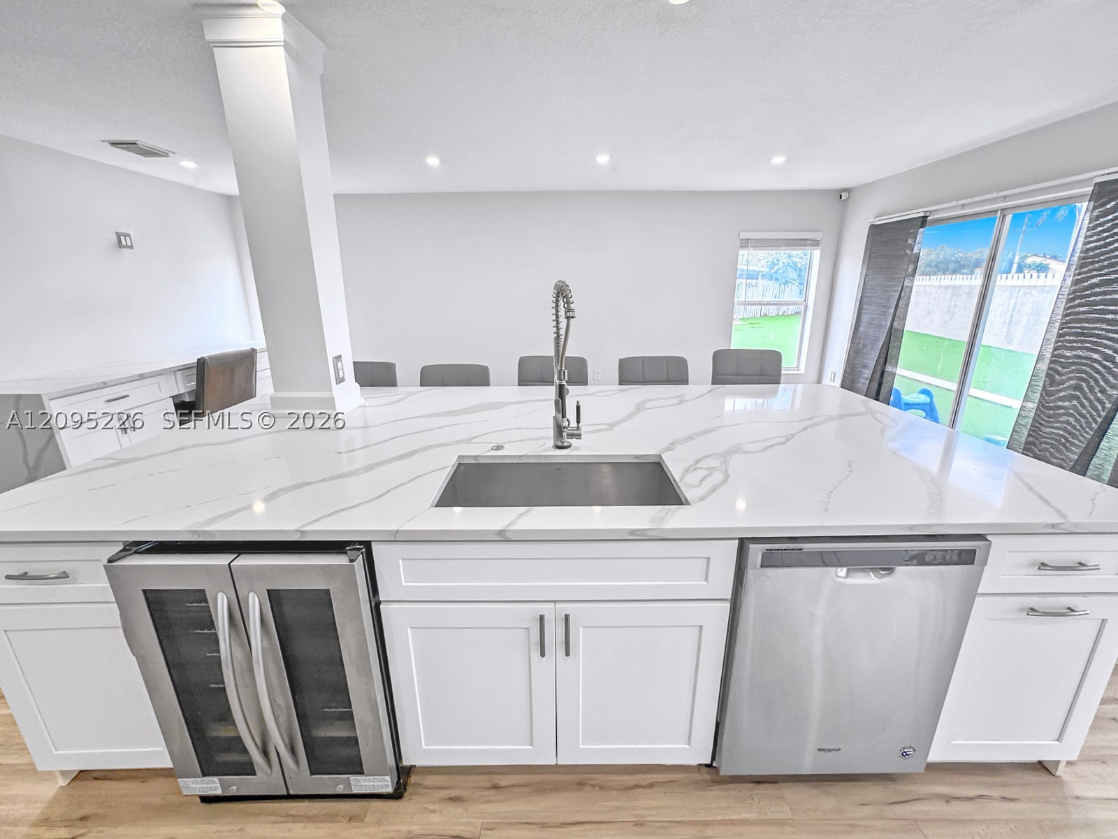 1015 NW 125th Ter, Sunrise FL 33323