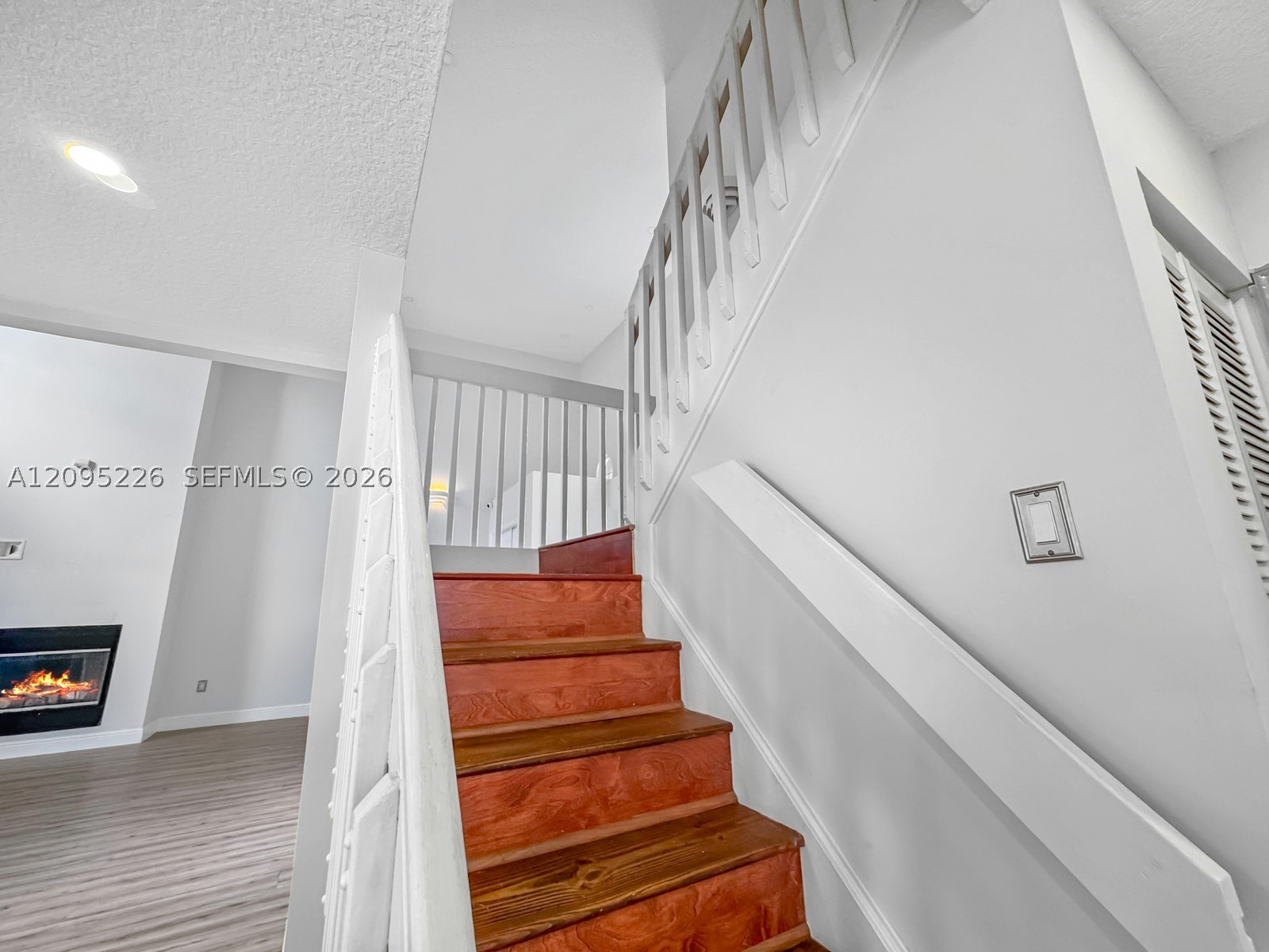 1015 NW 125th Ter, Sunrise FL 33323