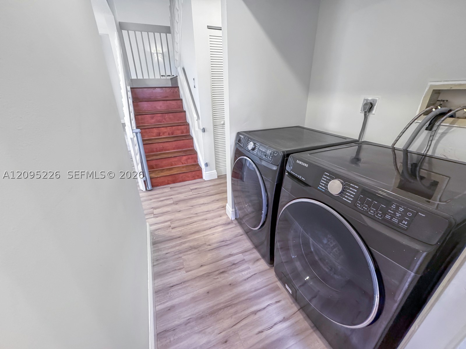 1015 NW 125th Ter, Sunrise FL 33323