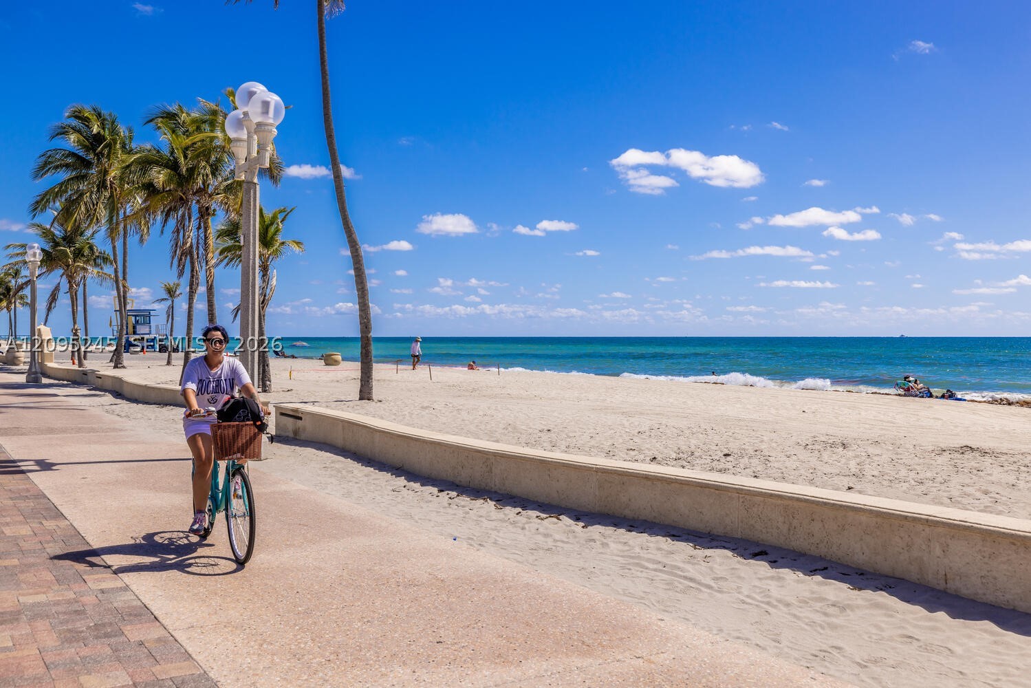 328 Missouri St, Hollywood FL 33019