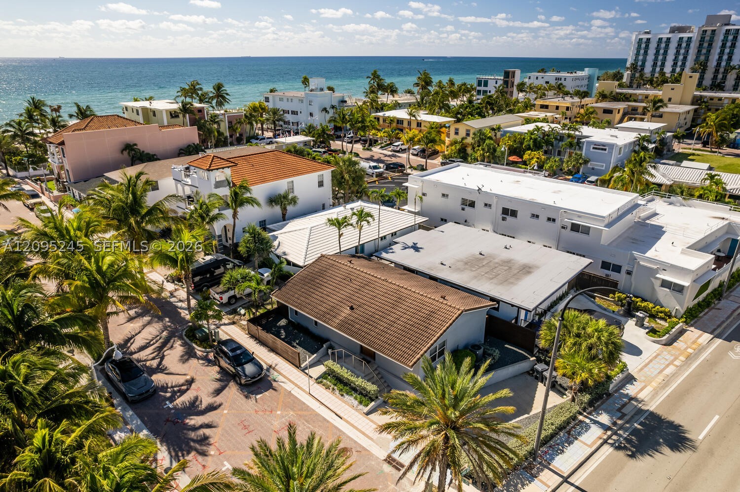 328 Missouri St, Hollywood FL 33019