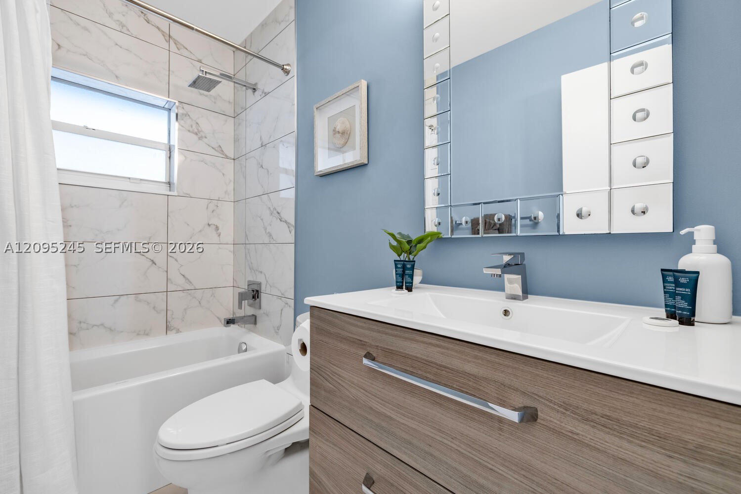 328 Missouri St, Hollywood FL 33019