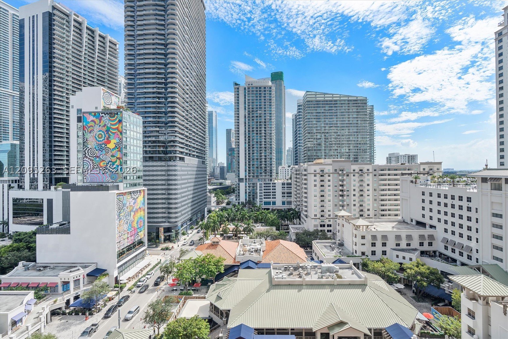 45 SW 9th St #1005, Miami FL 33130