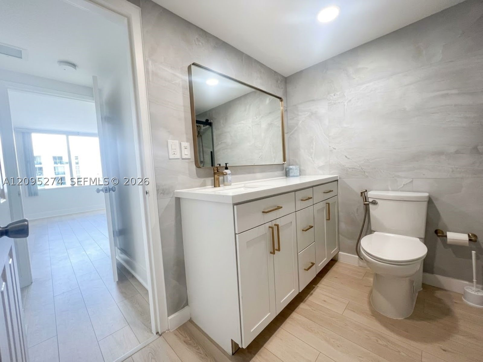 1000 West Ave #608, Miami Beach FL 33139