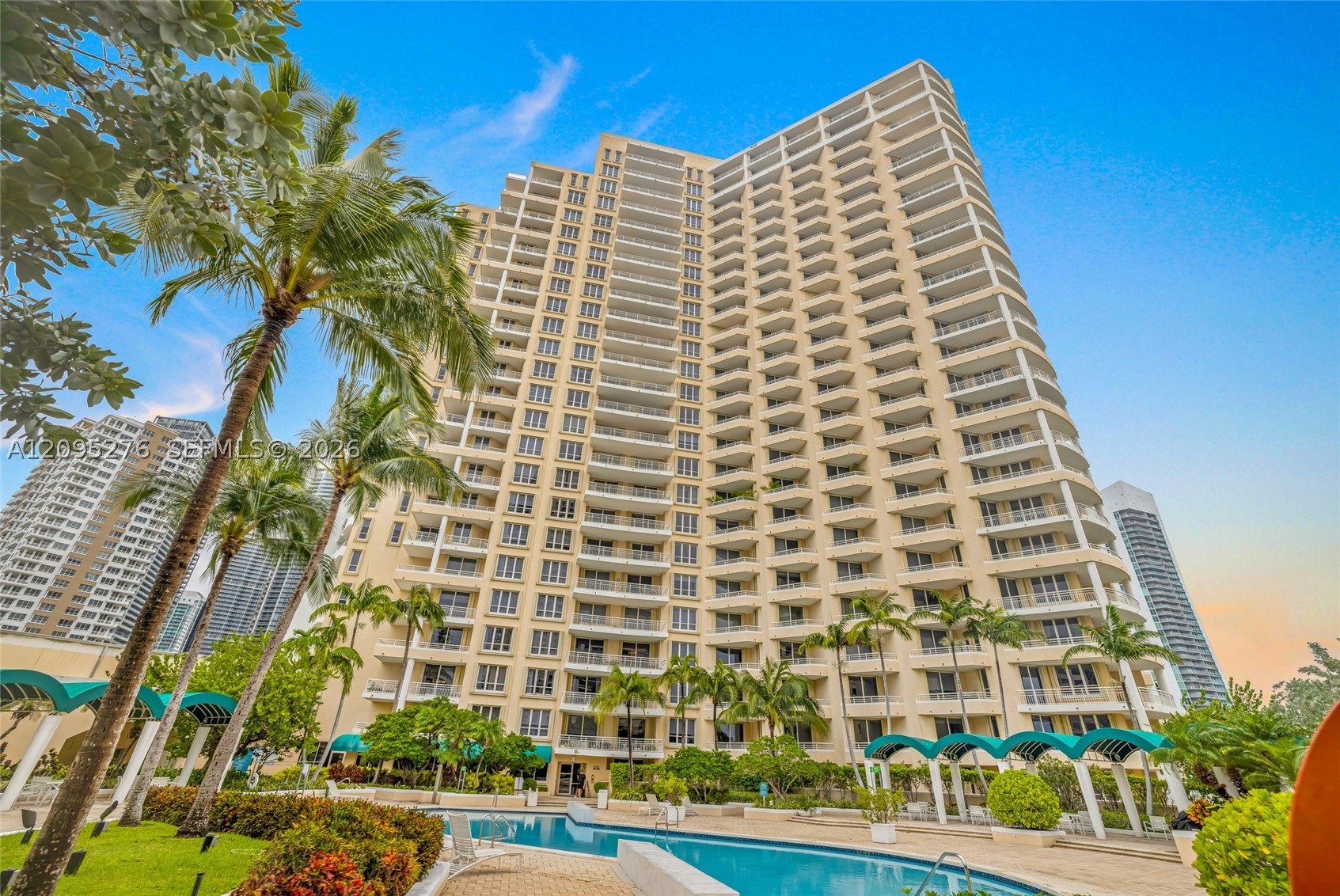 Miami FL 33131 - A12095276
