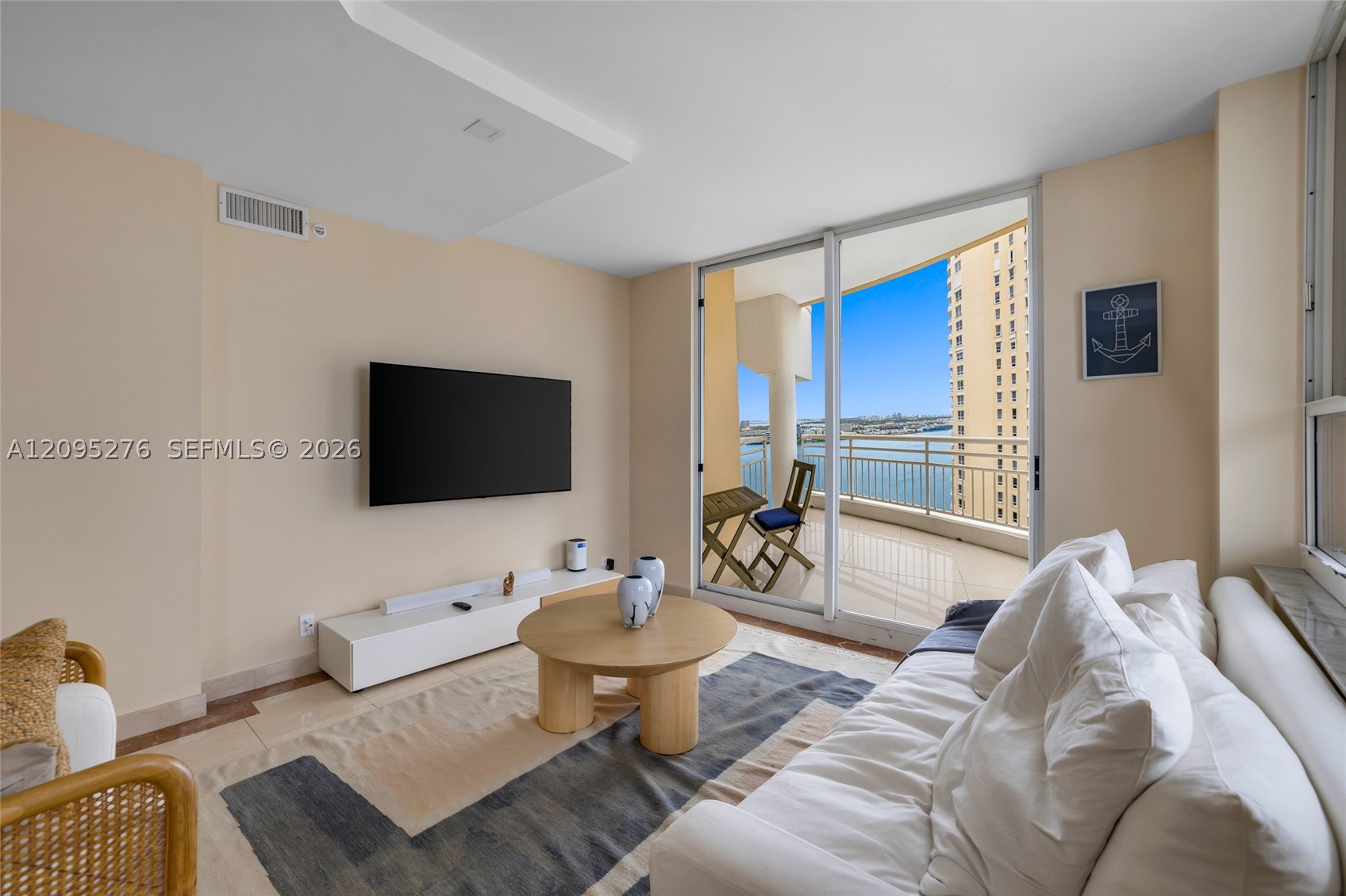 Miami FL 33131 - A12095276