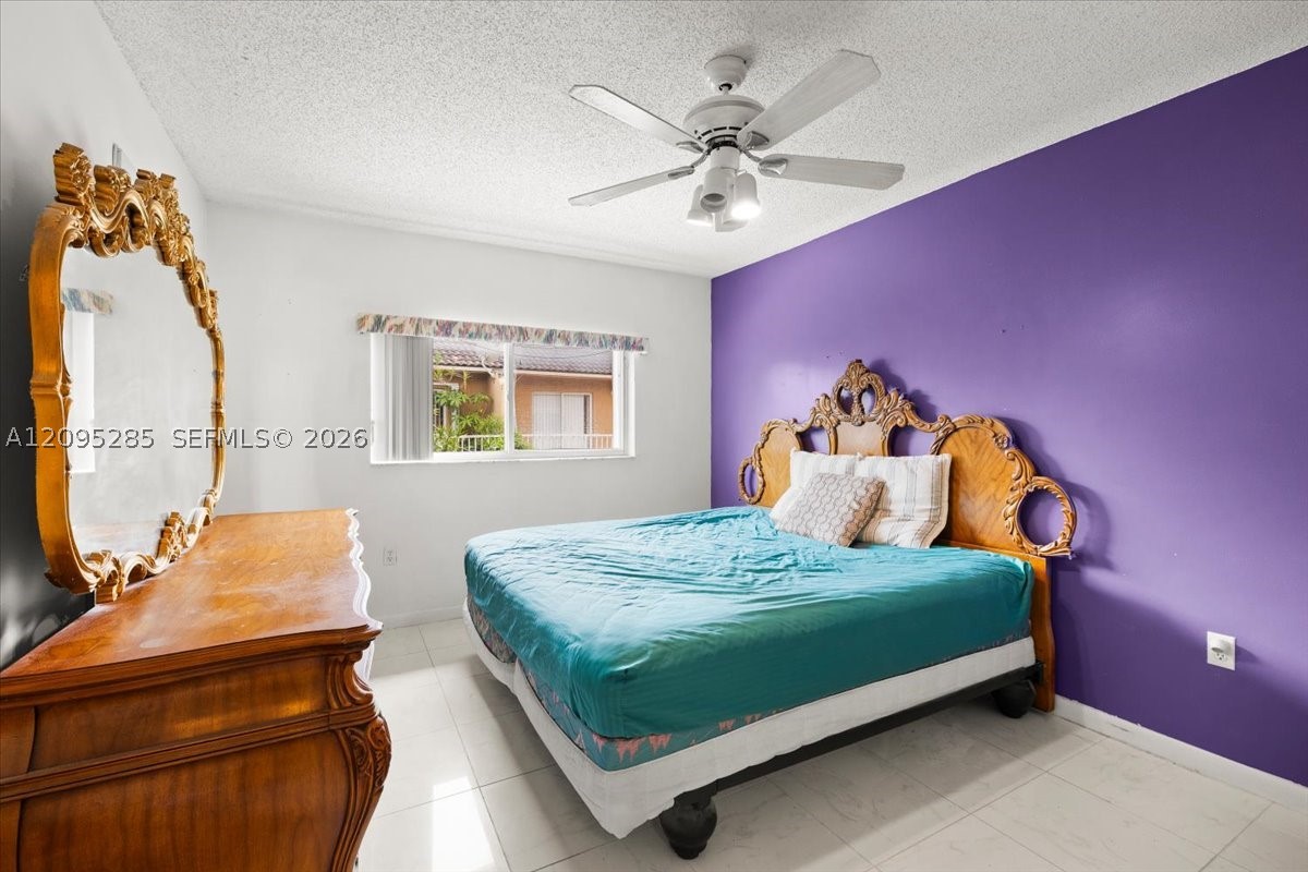 3554 W 80th St #202, Hialeah FL 33018