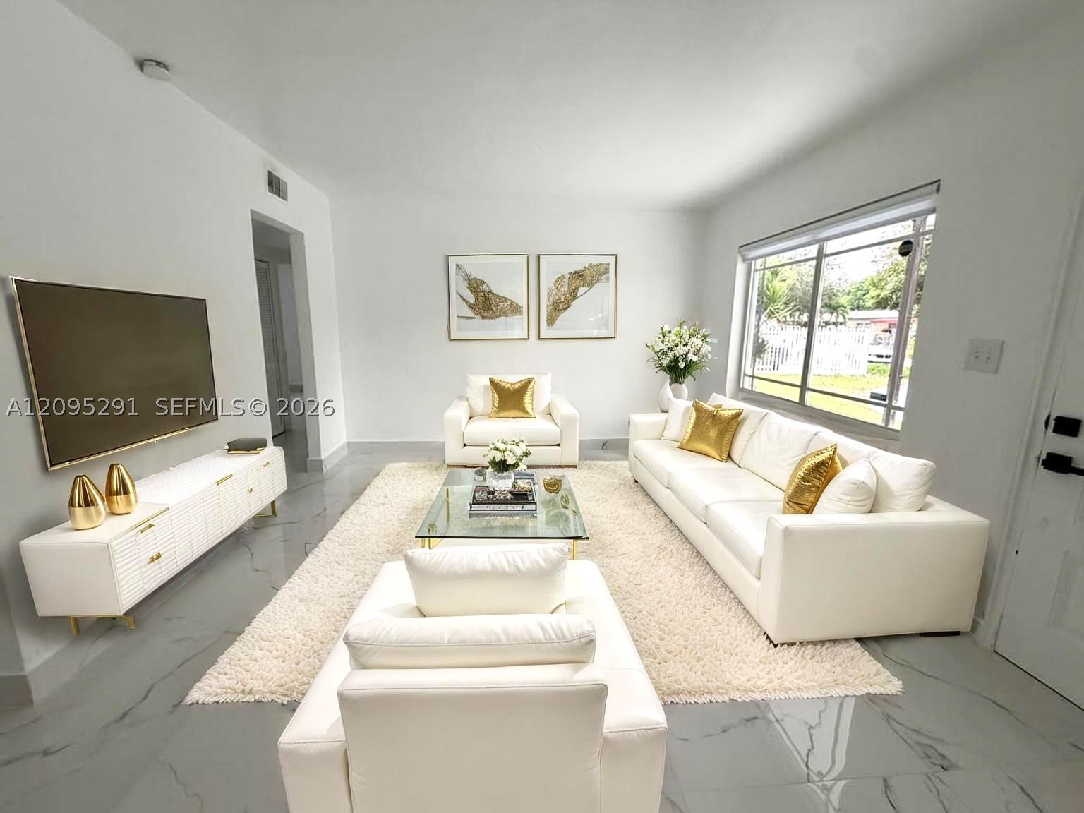 951 E 18th St, Hialeah FL 33013