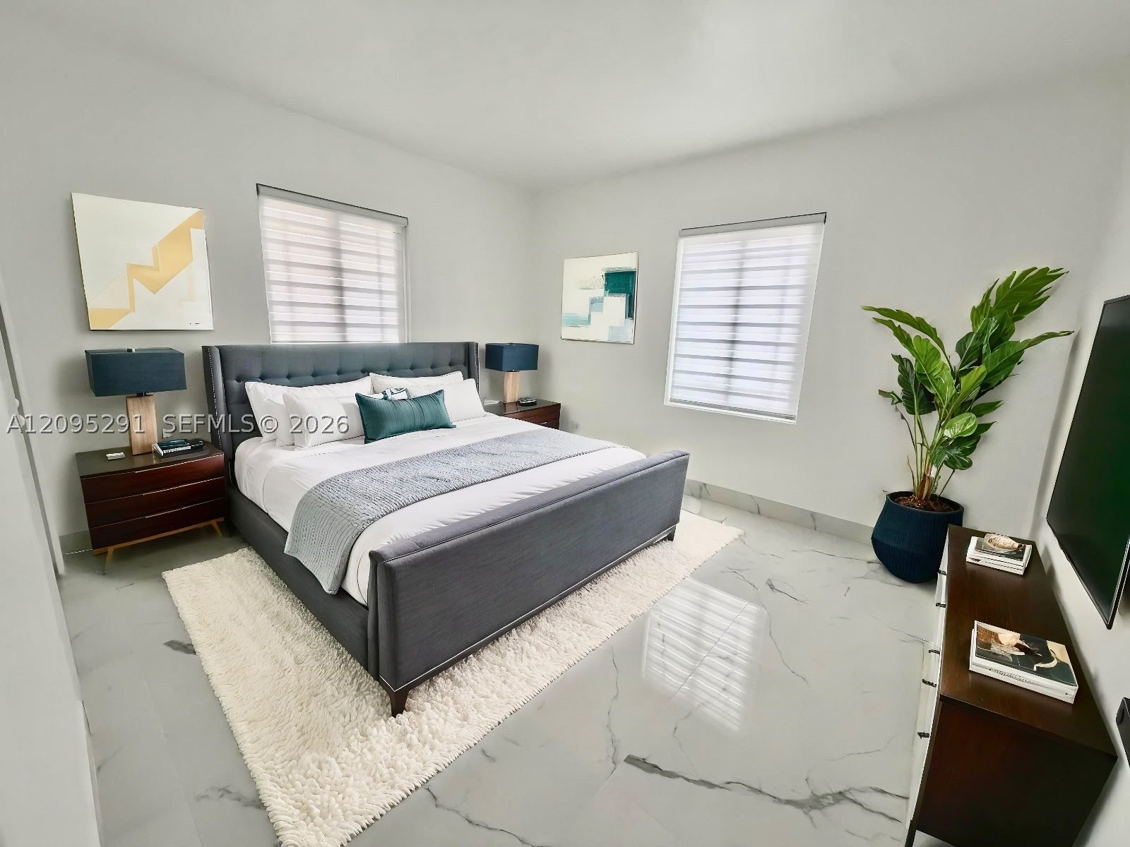 951 E 18th St, Hialeah FL 33013