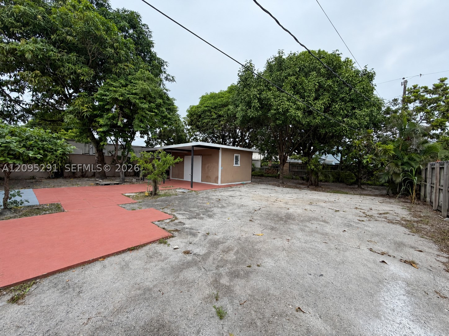 951 E 18th St, Hialeah FL 33013