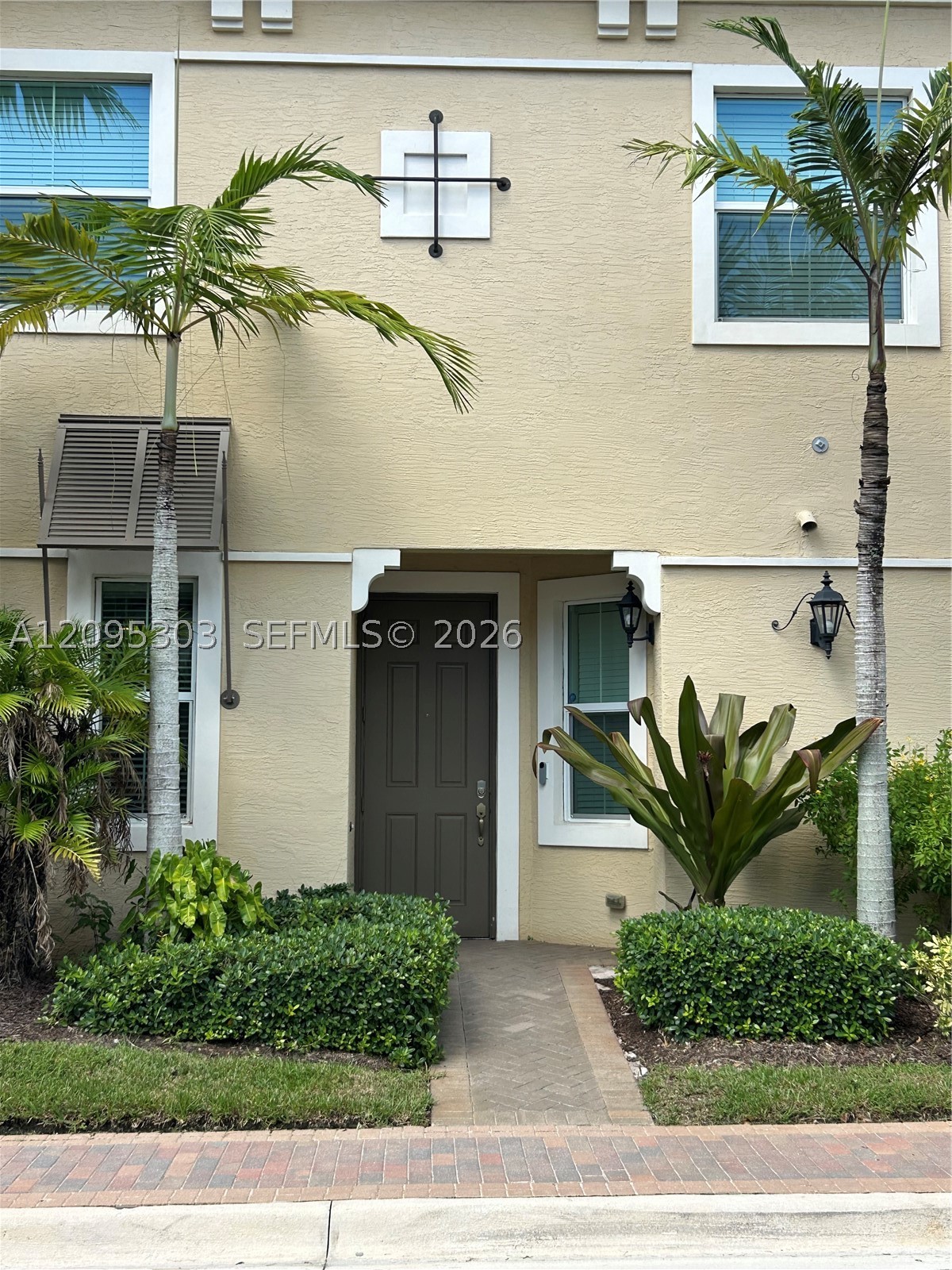 2979 NW 124th Way, Sunrise FL 33323