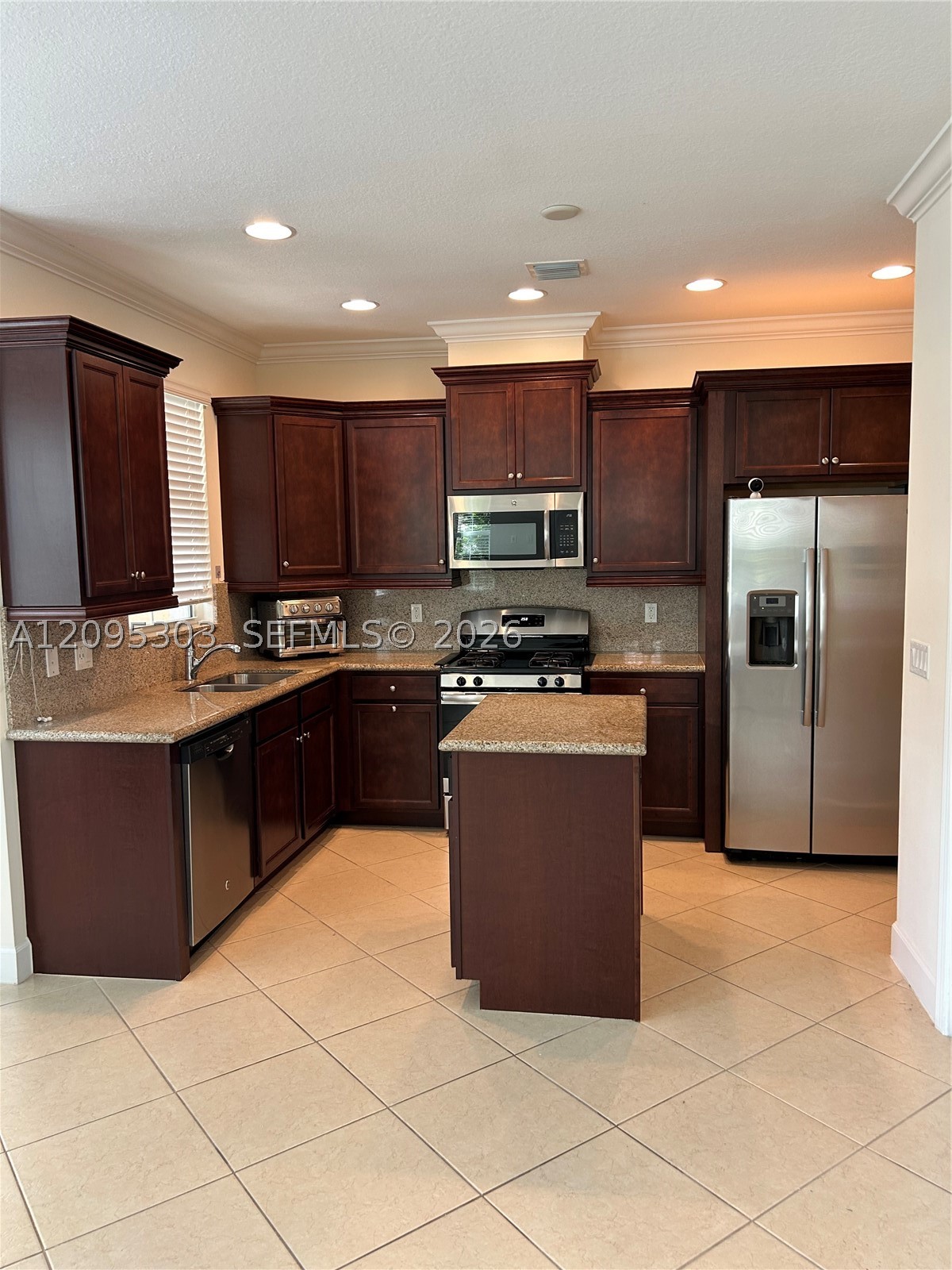 2979 NW 124th Way, Sunrise FL 33323