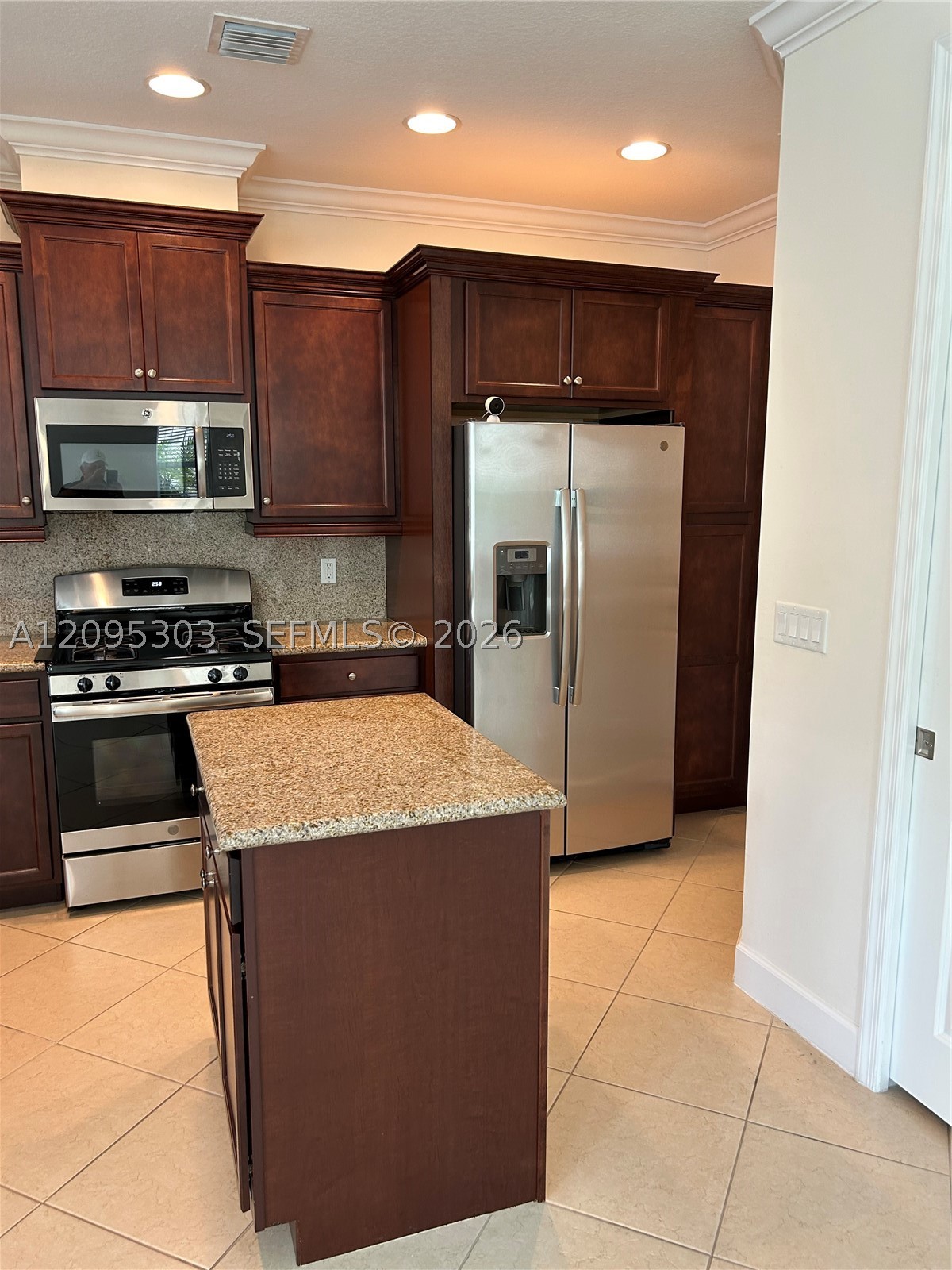 2979 NW 124th Way, Sunrise FL 33323