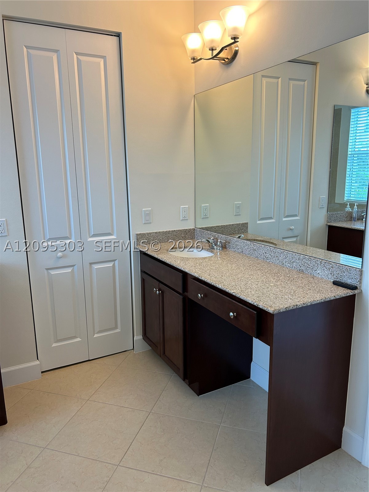 2979 NW 124th Way, Sunrise FL 33323