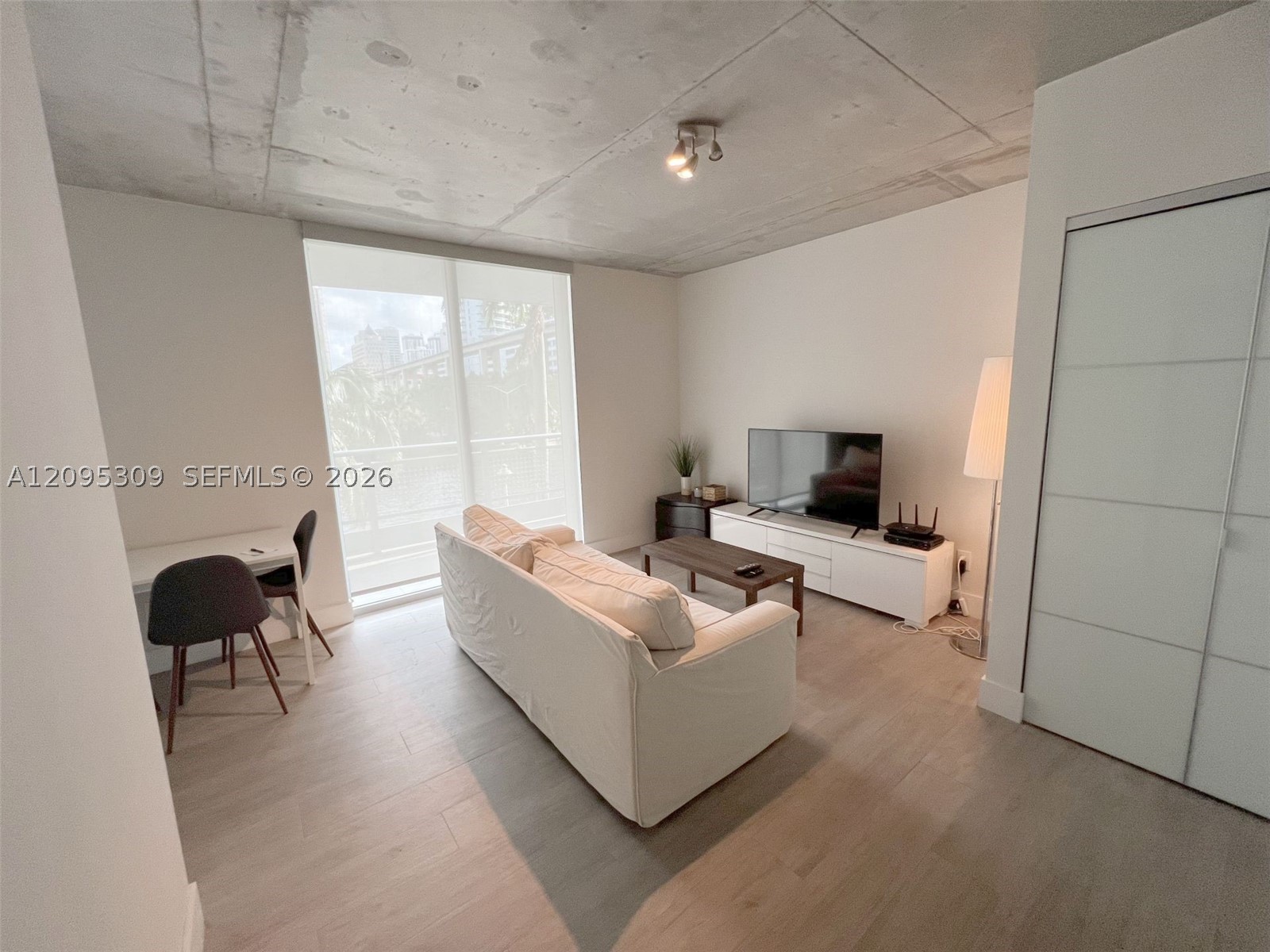 690 SW 1st Ct #305, Miami FL 33130
