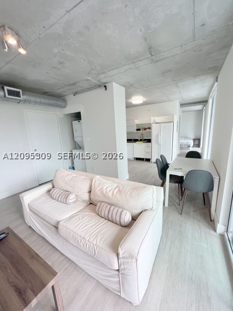 690 SW 1st Ct #305, Miami FL 33130