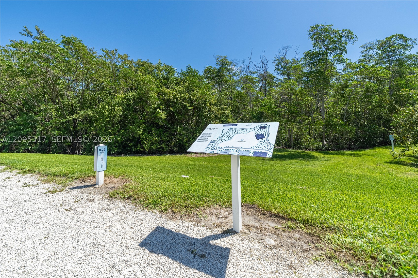 2411 LAGUNA CIRCLE #906, North Miami Beach FL 33181