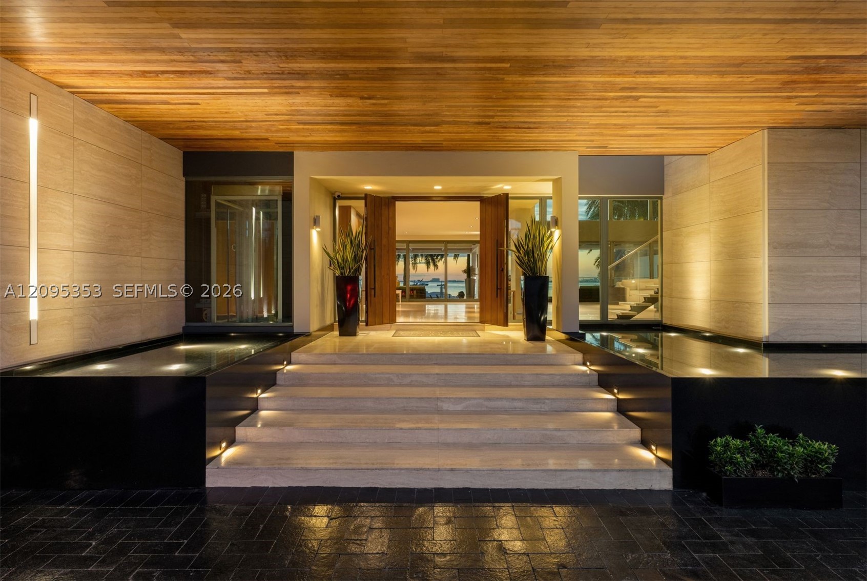 360 Harbor Dr, Key Biscayne FL 33149