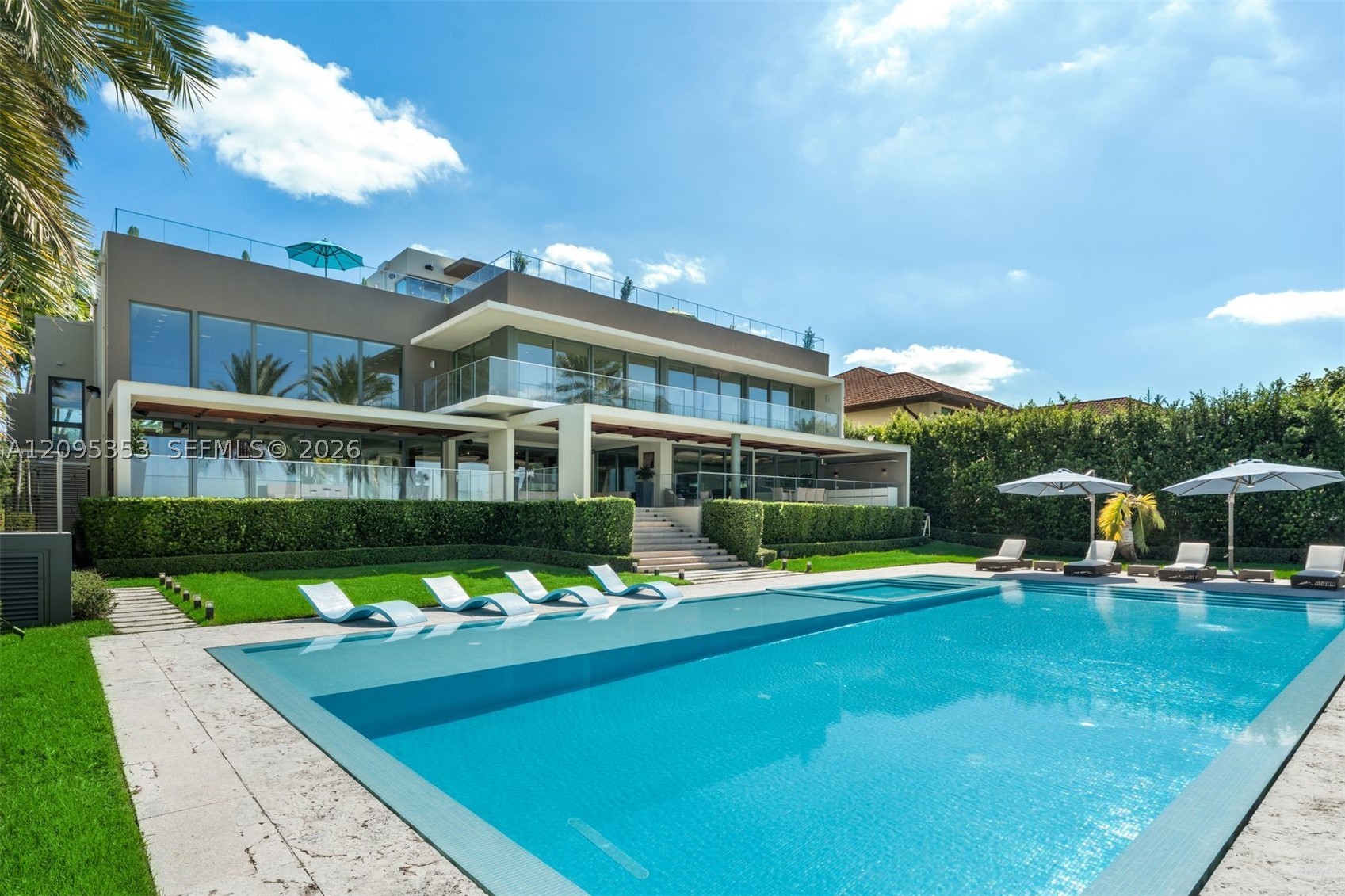 360 Harbor Dr, Key Biscayne FL 33149