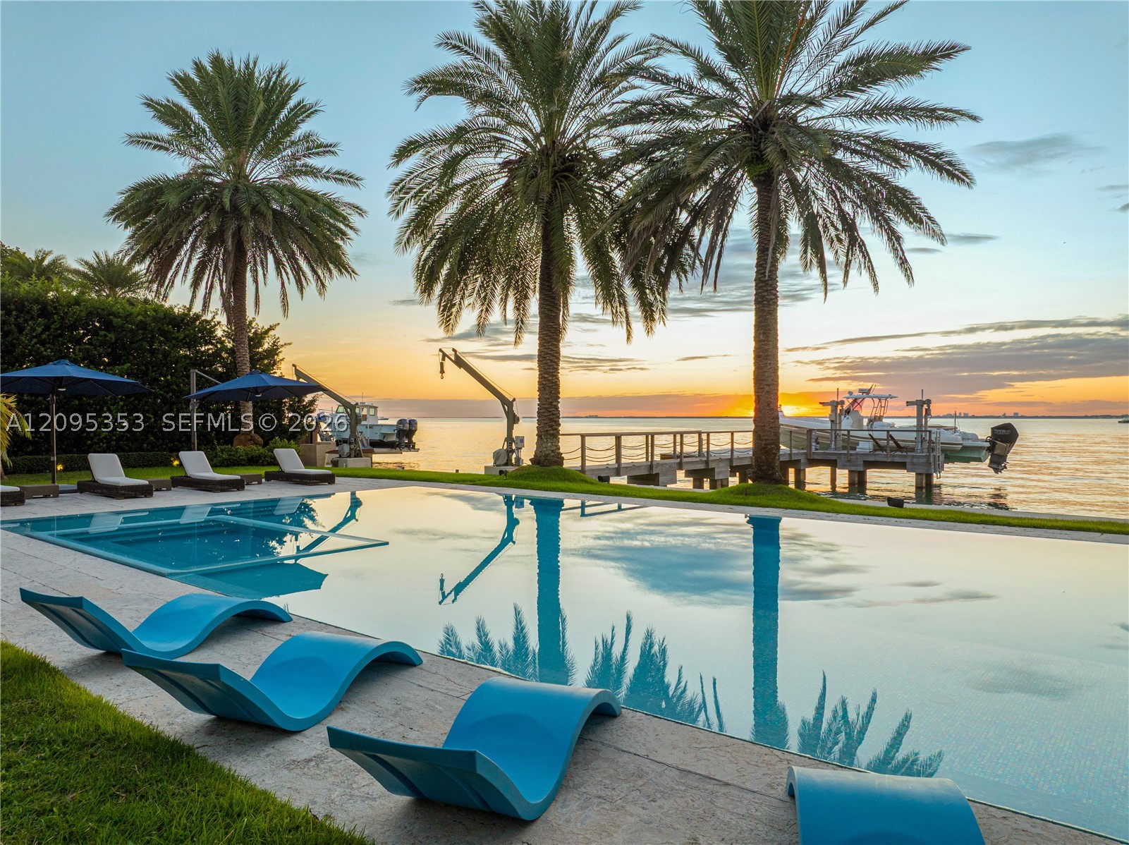 360 Harbor Dr, Key Biscayne FL 33149