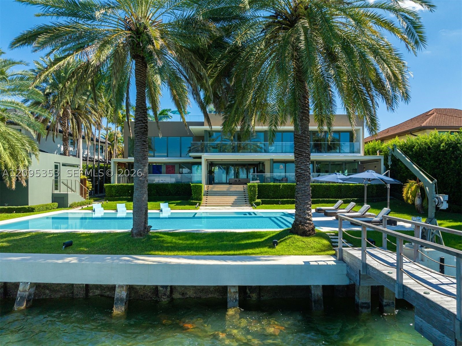 360 Harbor Dr, Key Biscayne FL 33149