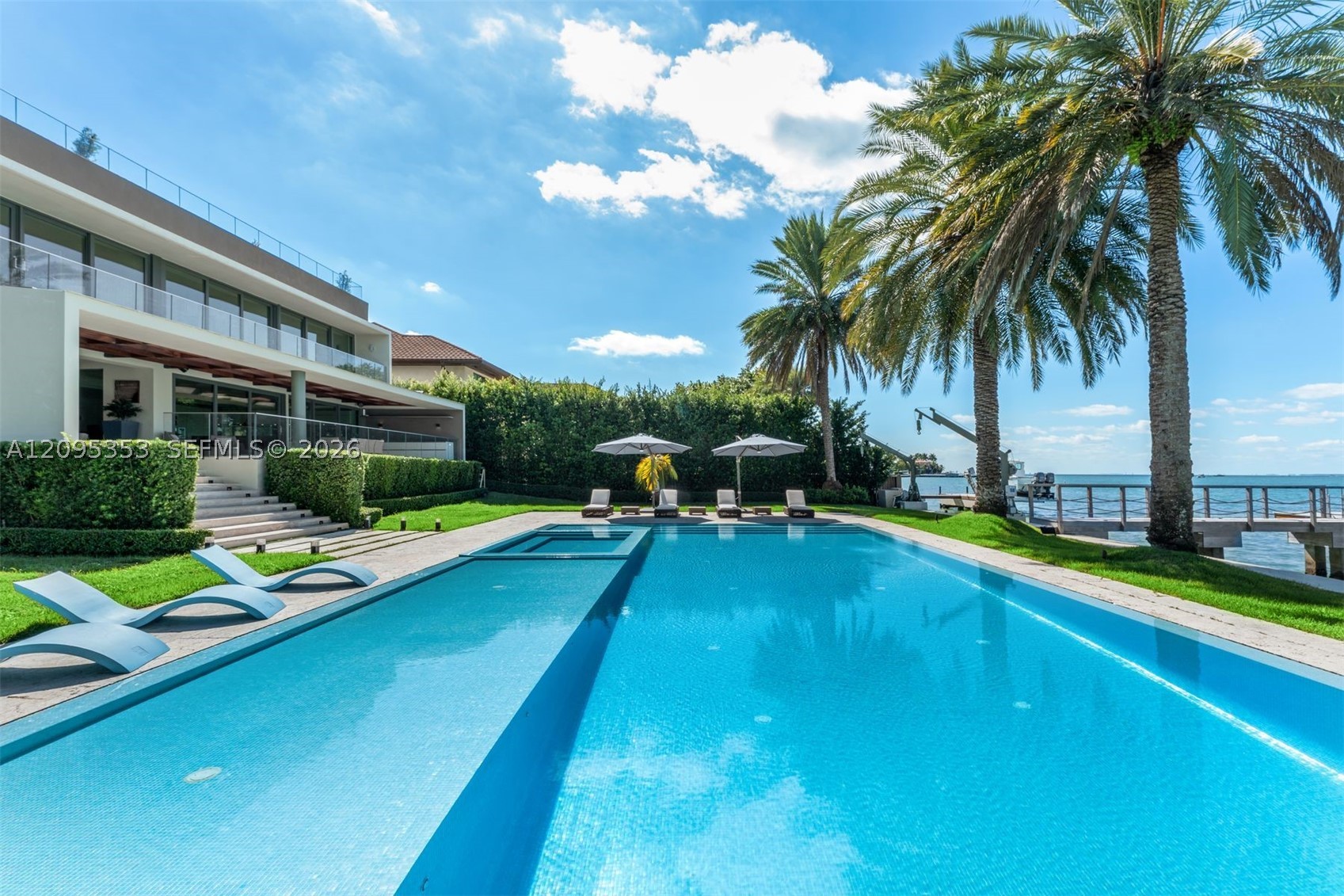 360 Harbor Dr, Key Biscayne FL 33149