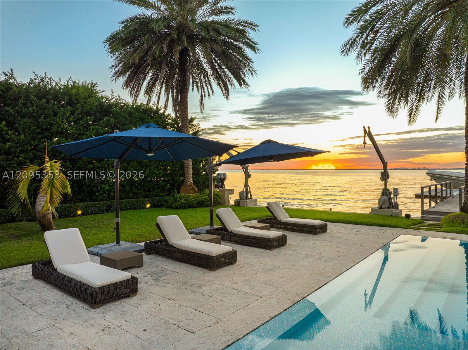 360 Harbor Dr, Key Biscayne FL 33149