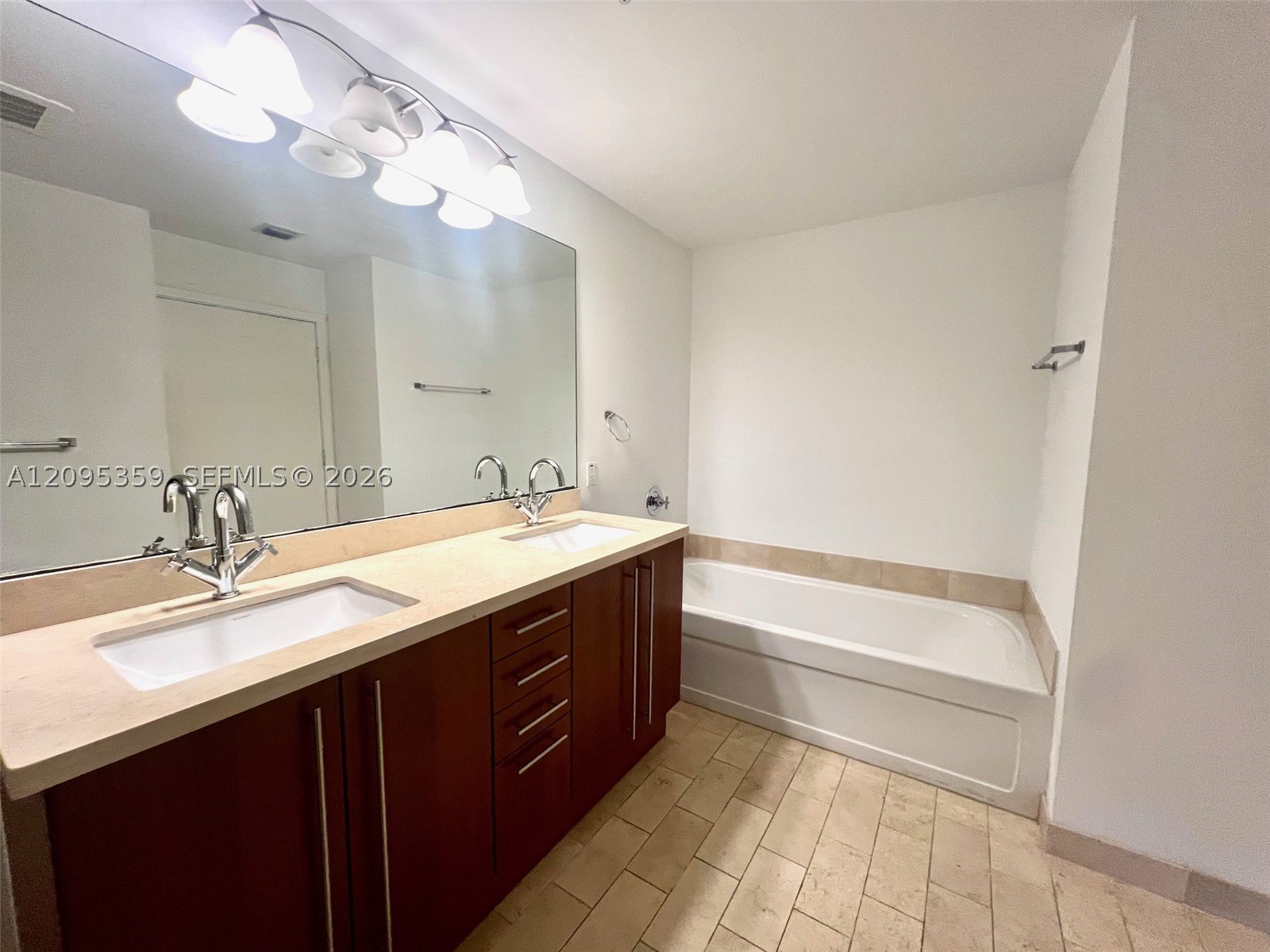 1111 SW 1st Ave #2623, Miami FL 33130