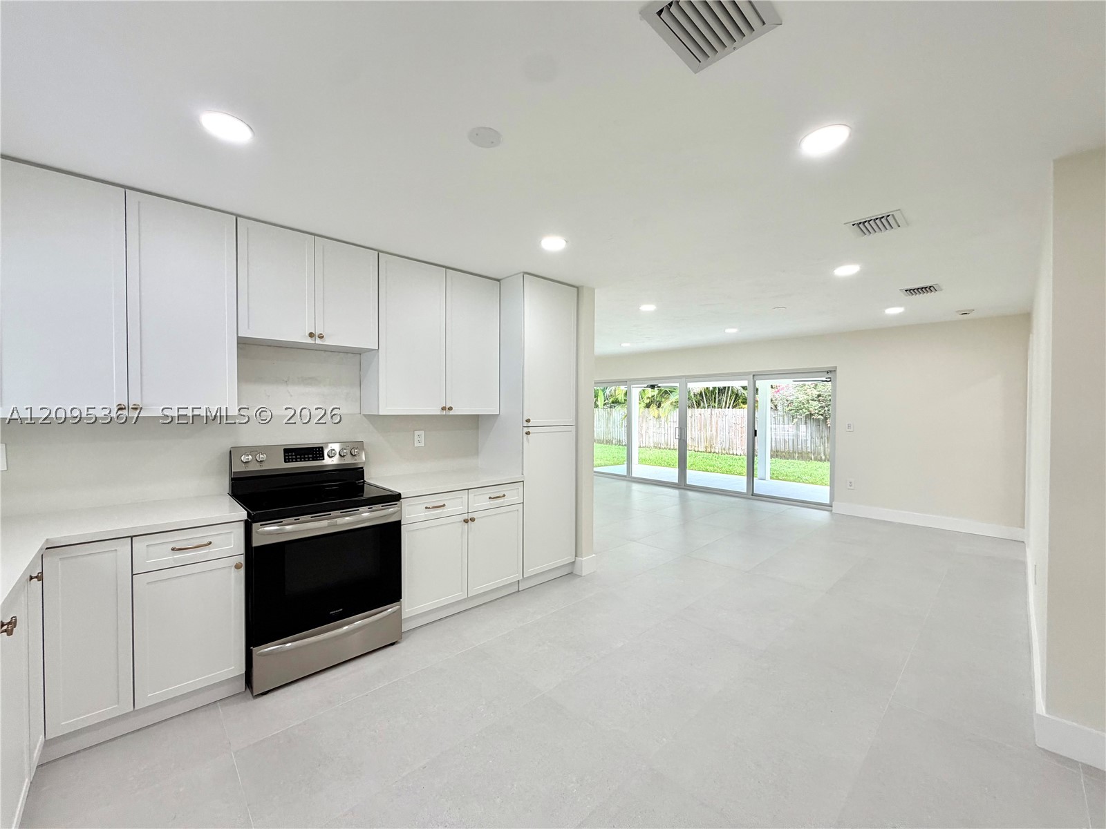 8820 SW 85th St, Miami FL 33173